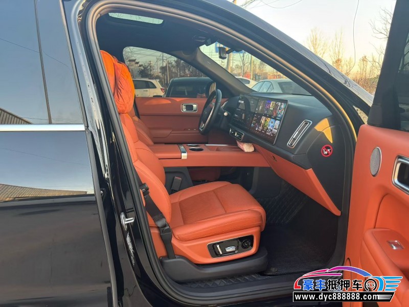 23年理想L9轿车抵押车出售