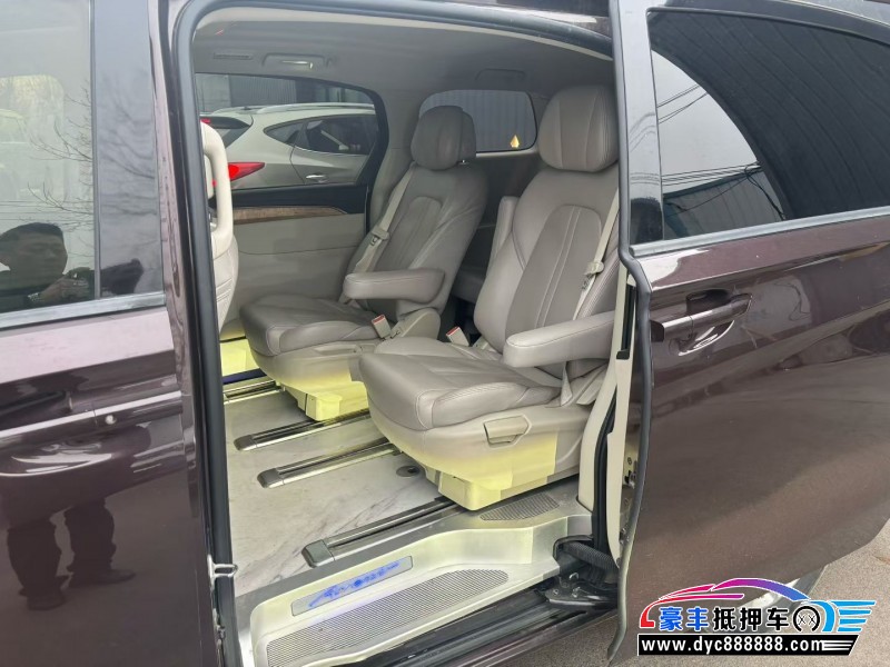 19年别克GL8轿车抵押车出售