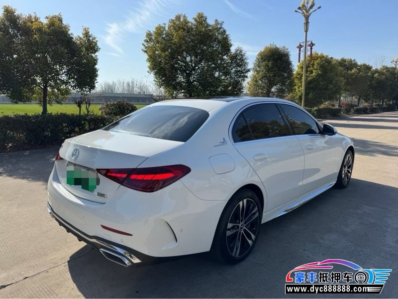 24年奔驰C轿车抵押车出售