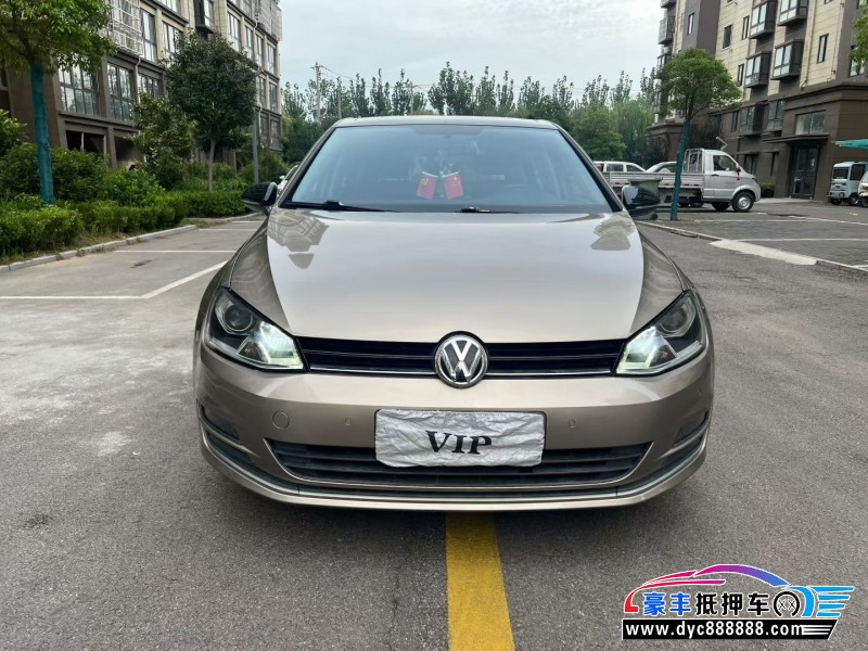 17年大众高尔夫轿车抵押车出售