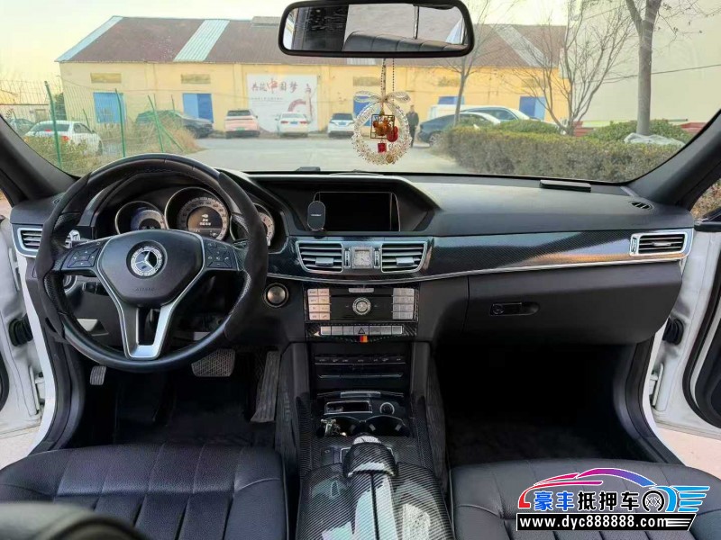 15年奔驰E轿车抵押车出售