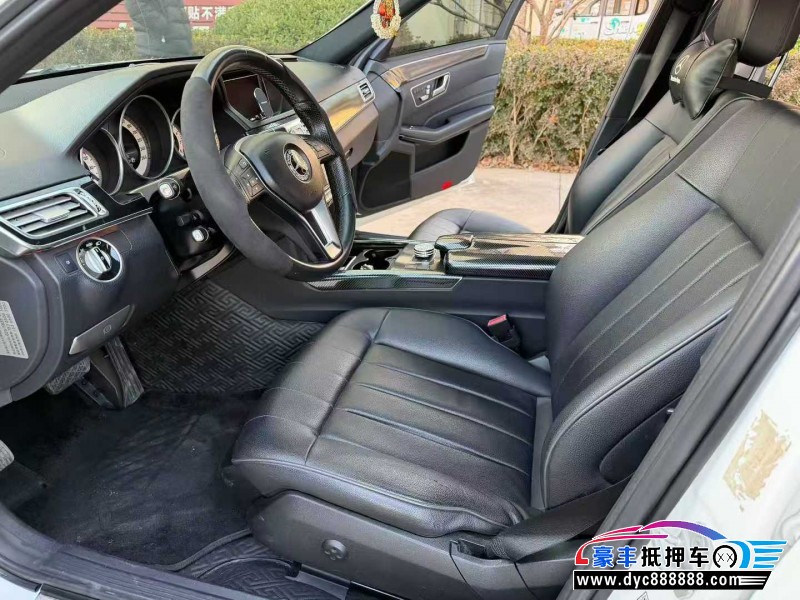 15年奔驰E轿车抵押车出售