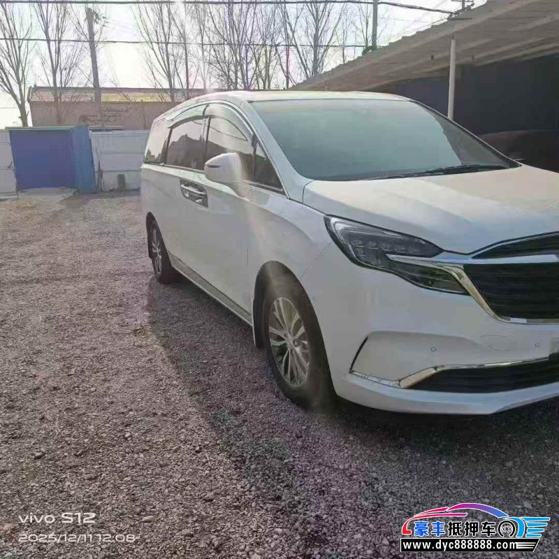 21年别克GL8轿车抵押车出售