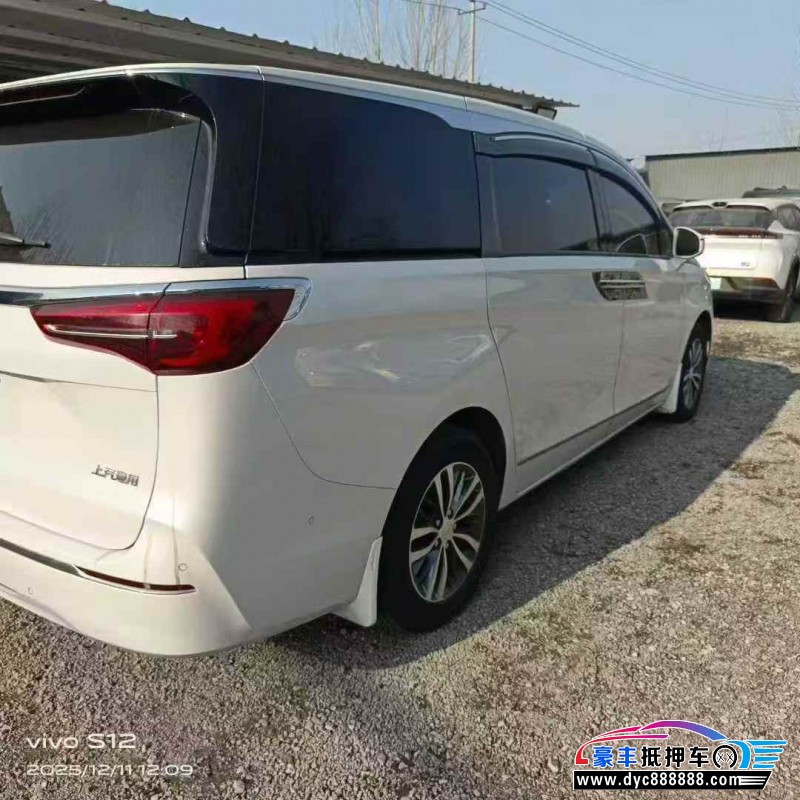 21年别克GL8轿车抵押车出售