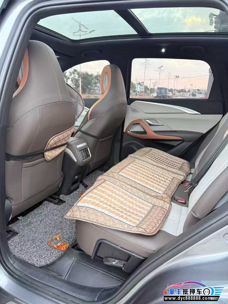 23年比亚迪宋轿车抵押车出售