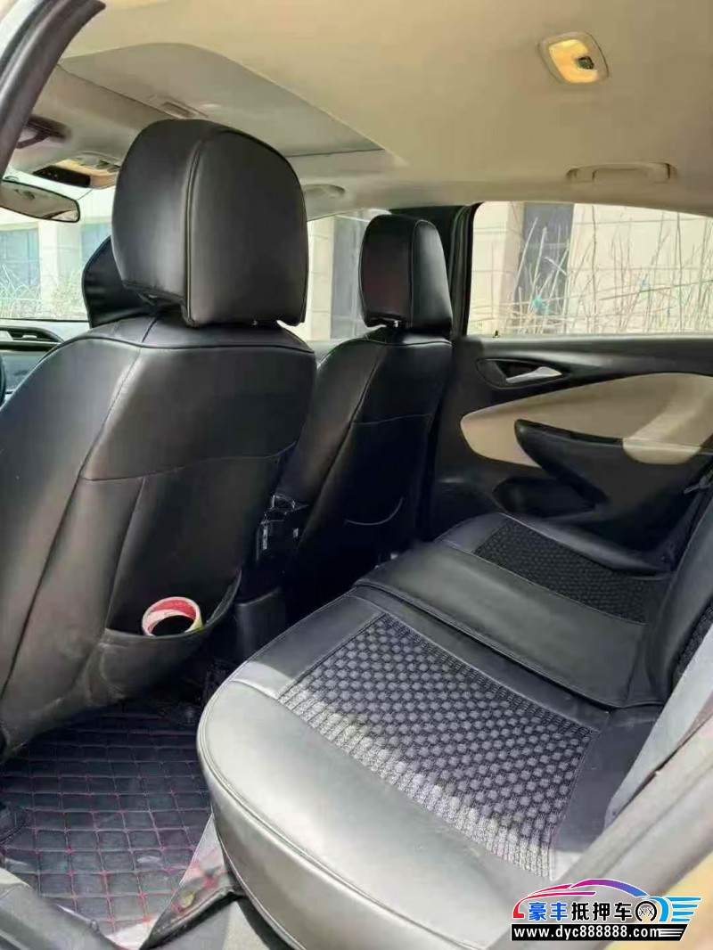 19年别克凯越轿车抵押车出售