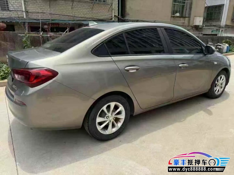 19年别克凯越轿车抵押车出售