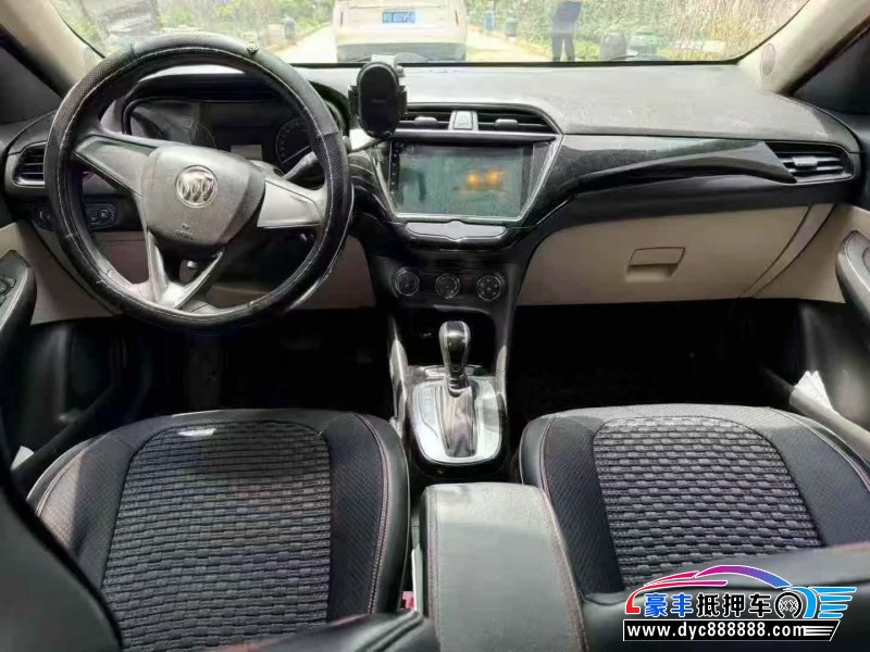 19年别克凯越轿车抵押车出售