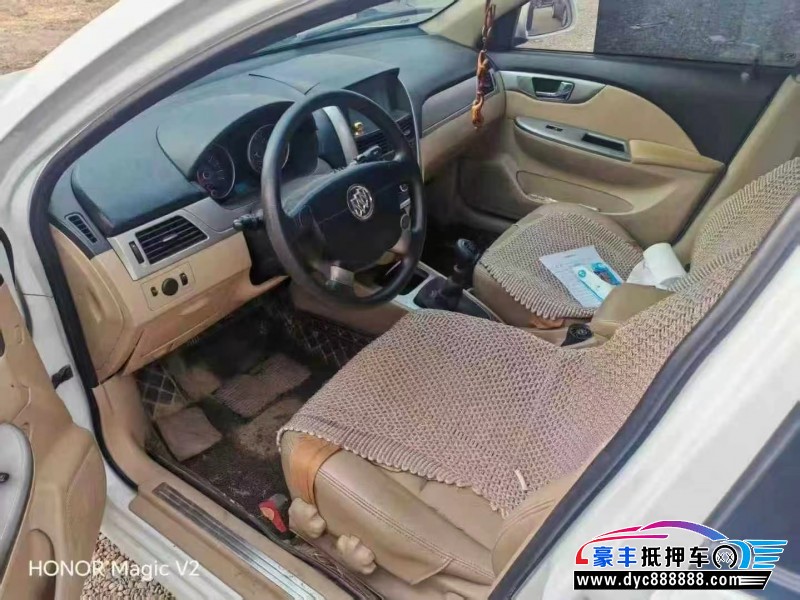 14年别克凯越轿车抵押车出售