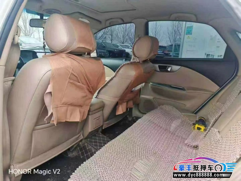 25年别克凯越轿车抵押车出售