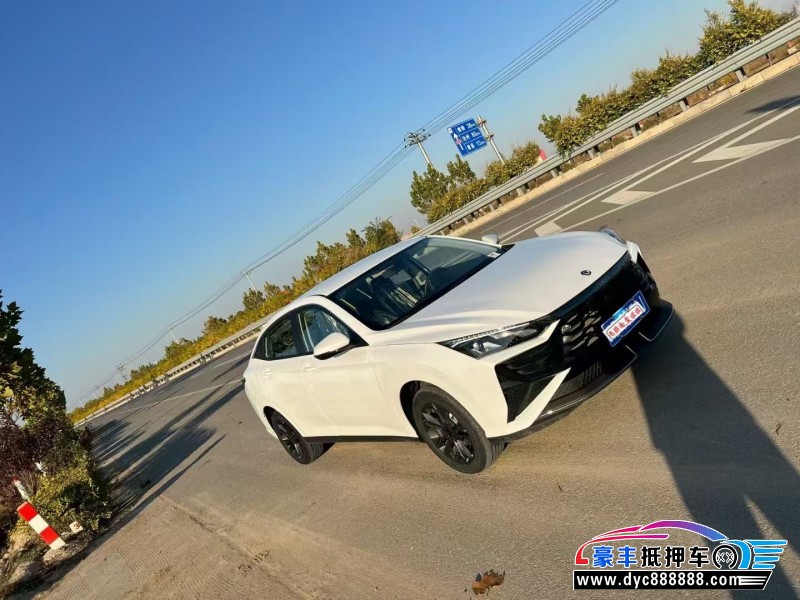 25年东风御轩轿车抵押车出售