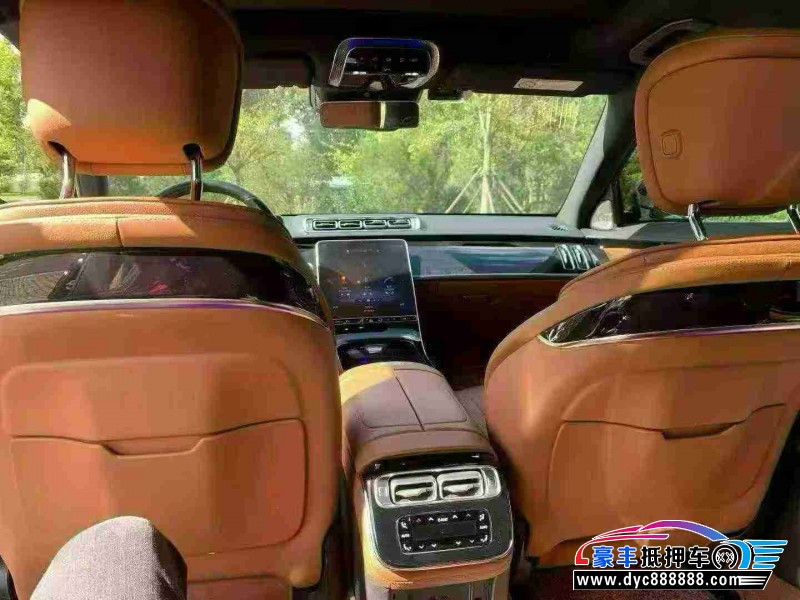 22年奔驰S轿车抵押车出售