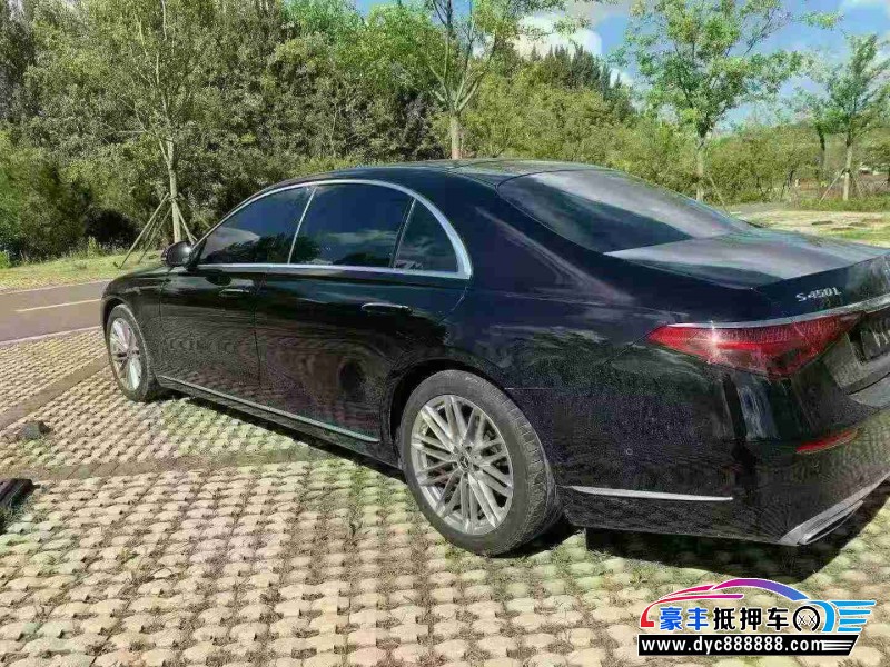 22年奔驰S轿车抵押车出售