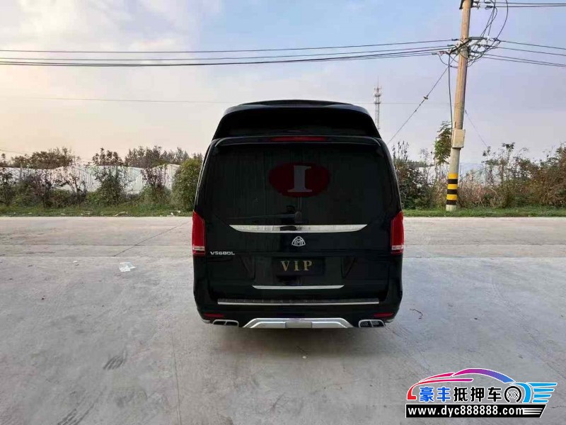 23年奔驰V轿车抵押车出售