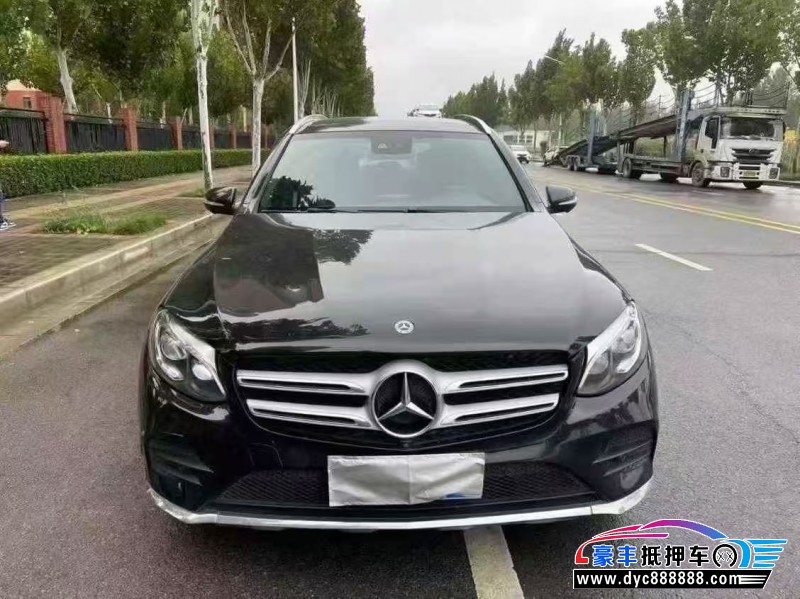 抵押车出售18年奔驰GLC轿车