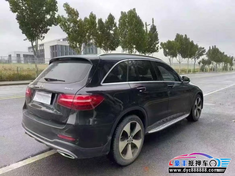 18年奔驰GLC轿车抵押车出售