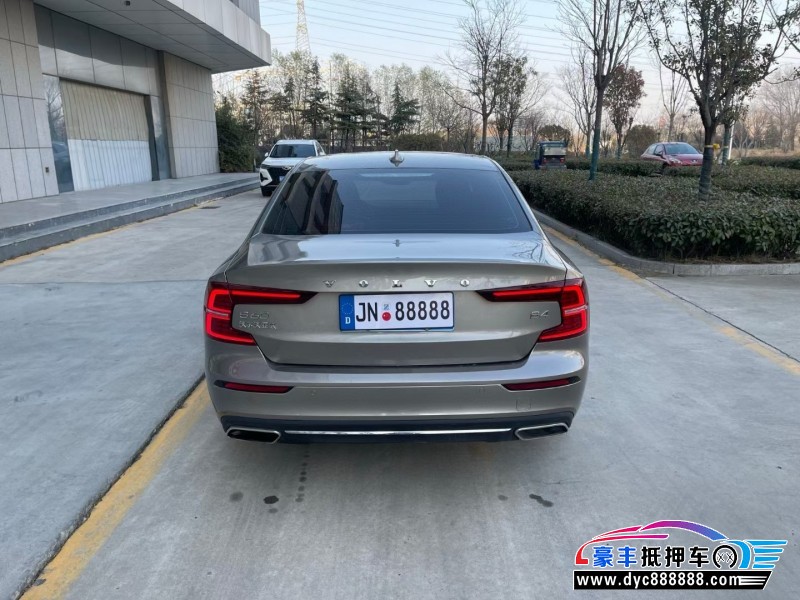 21年沃尔沃S60轿车抵押车出售