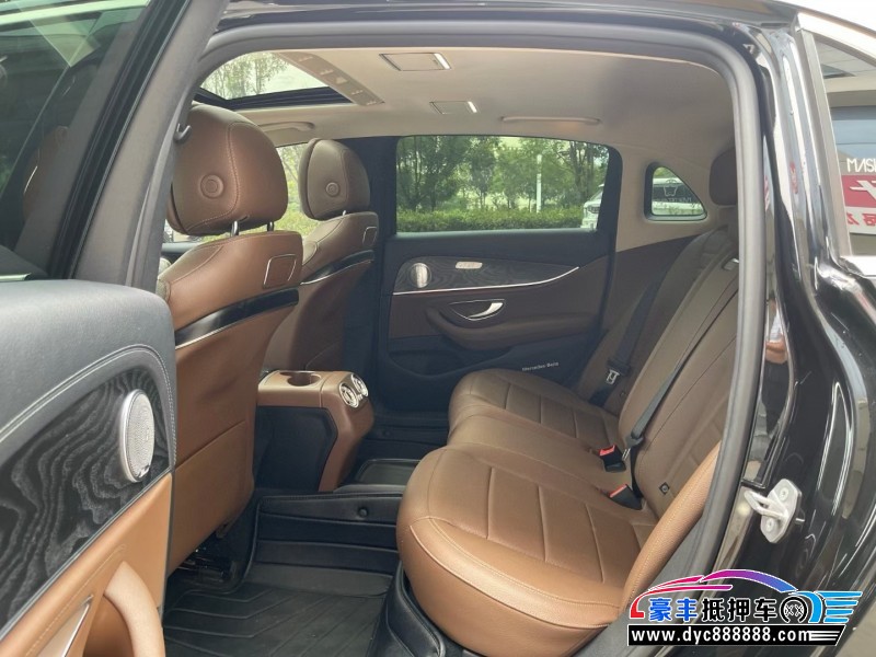 18年奔驰E轿车抵押车出售