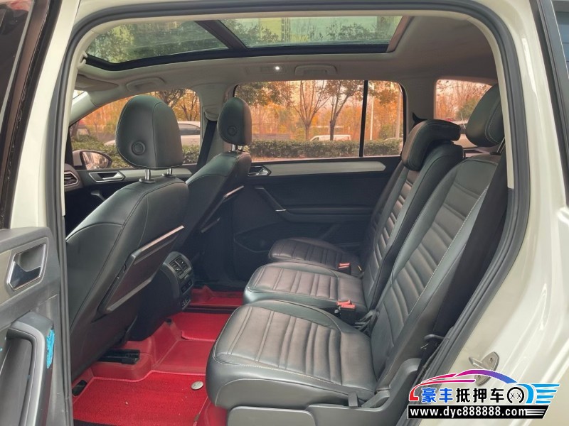 19年大众途安轿车抵押车出售