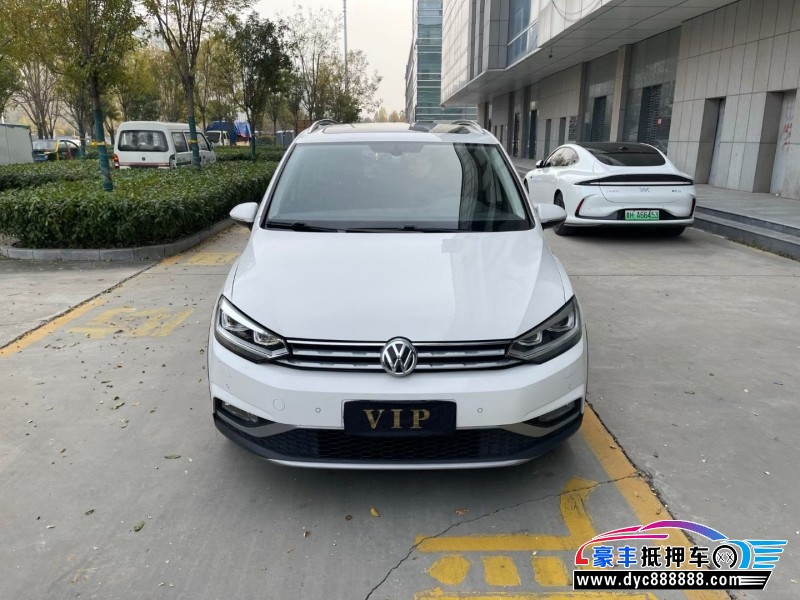 19年大众途安轿车抵押车出售