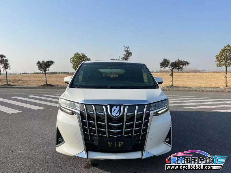 抵押车出售18年丰田埃尔法轿车