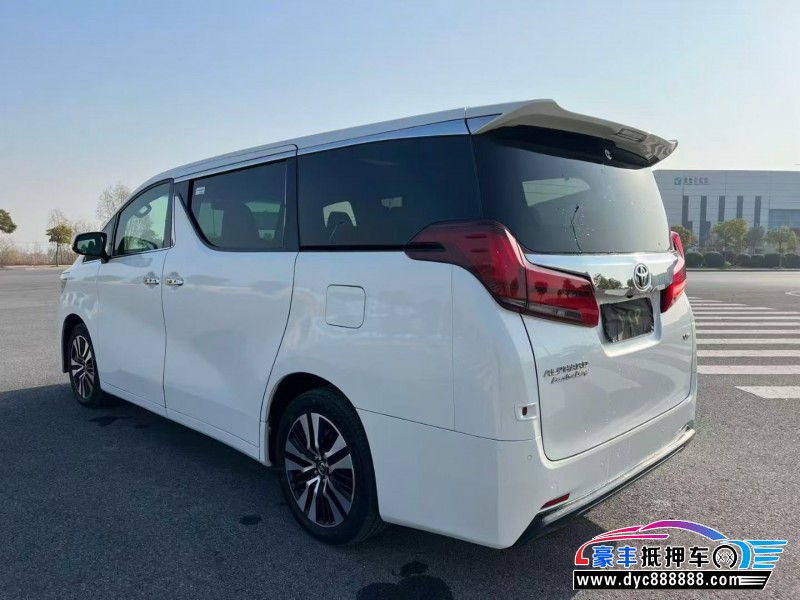 18年丰田埃尔法轿车抵押车出售