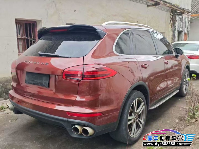 14年保时捷卡宴轿车抵押车出售