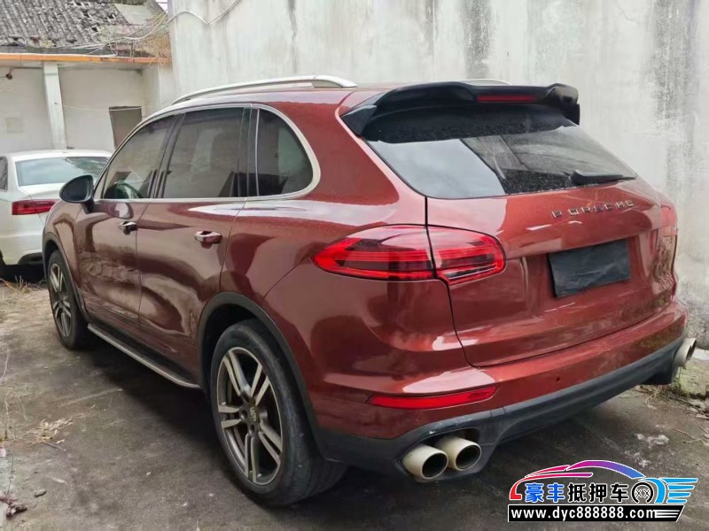 14年保时捷卡宴轿车抵押车出售