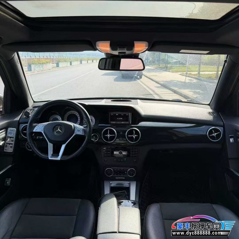 15年奔驰GLK轿车抵押车出售