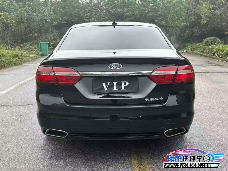 19年福特金牛座轿车抵押车出售