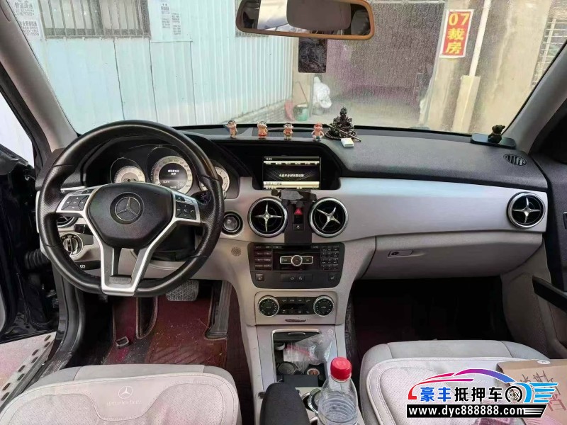 15年奔驰GLK轿车抵押车出售