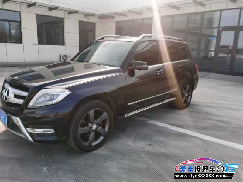 15年奔驰GLK轿车抵押车出售