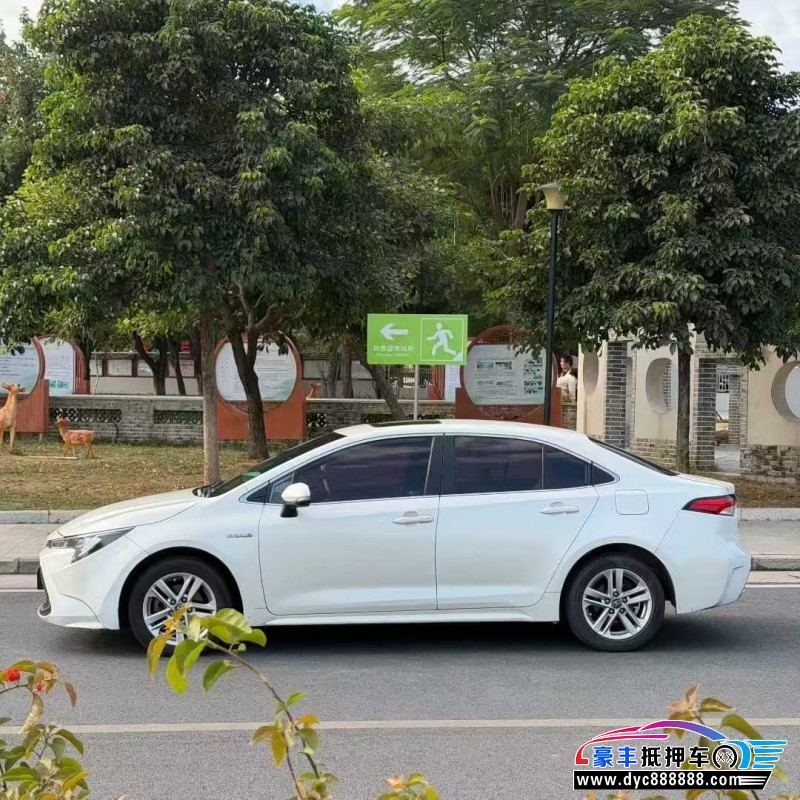 19年丰田雷凌轿车抵押车出售