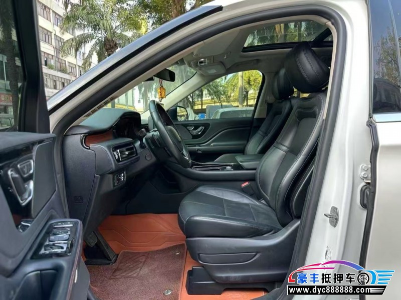 21年林肯飞行家轿车抵押车出售