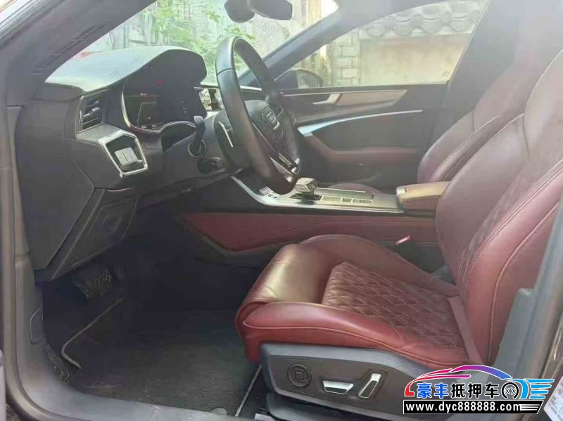 25年奥迪A7轿车抵押车出售