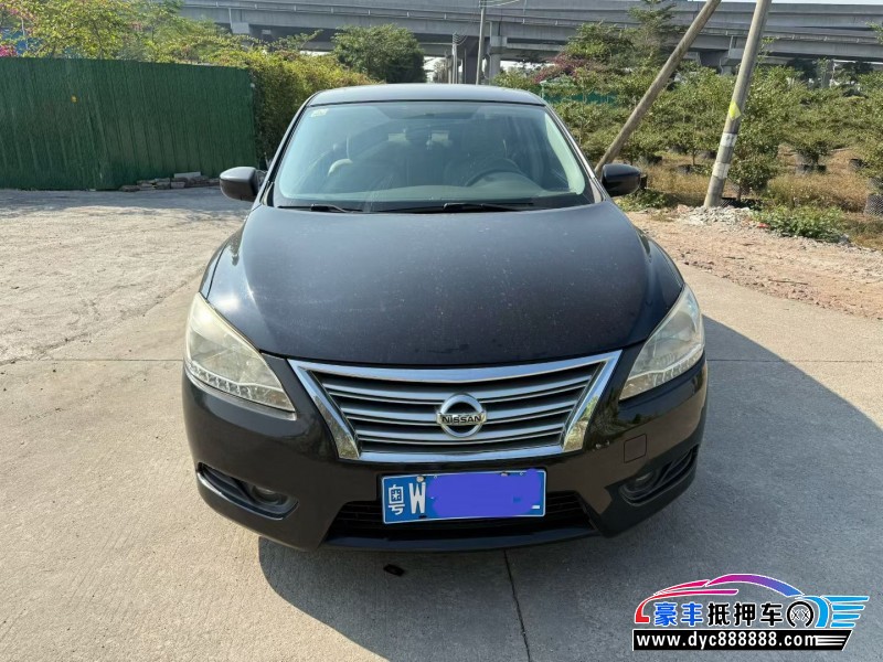 14年日产轩逸轿车