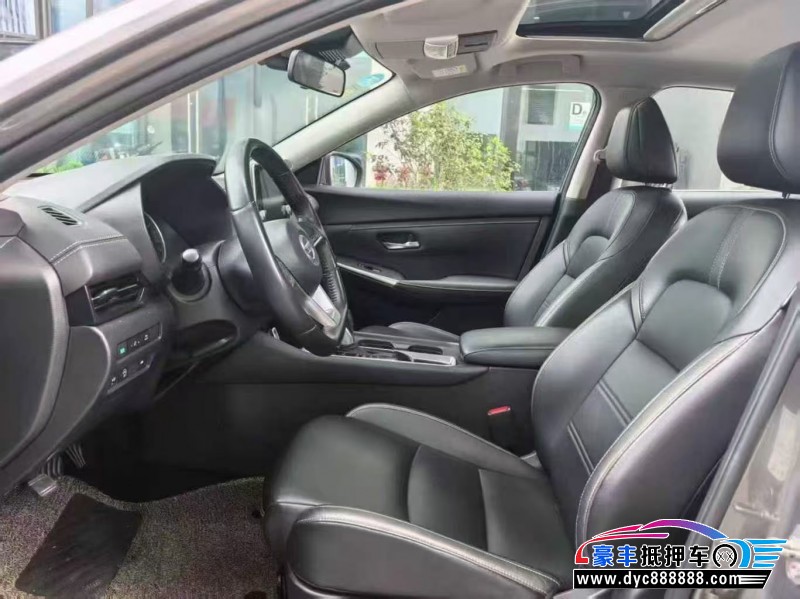 20年日产轩逸轿车抵押车出售