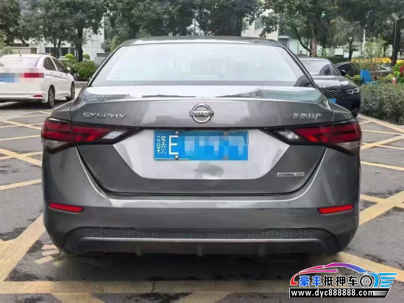 20年日产轩逸轿车抵押车出售