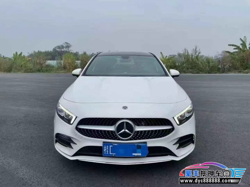 20年奔驰A轿车抵押车出售