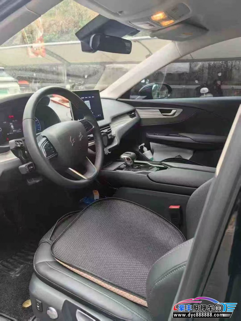 23年红旗EQM5轿车抵押车出售