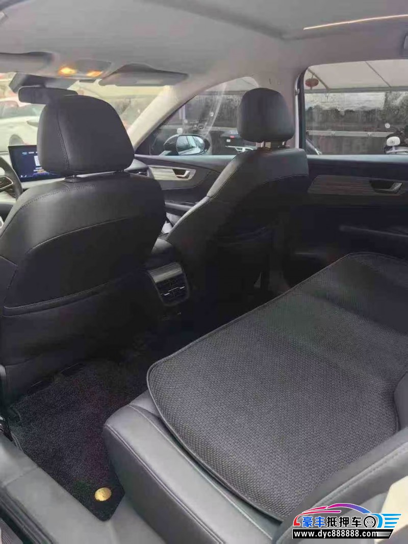 23年红旗EQM5轿车抵押车出售