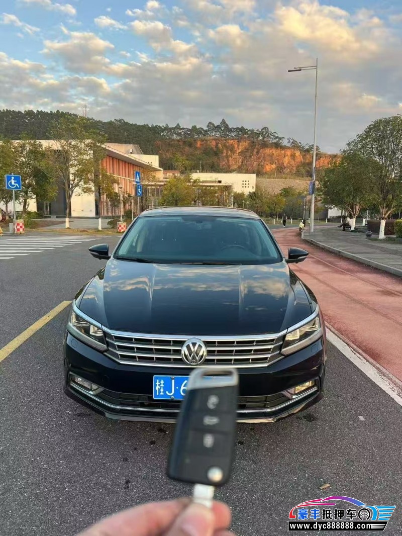 抵押车出售18年大众帕萨特轿车