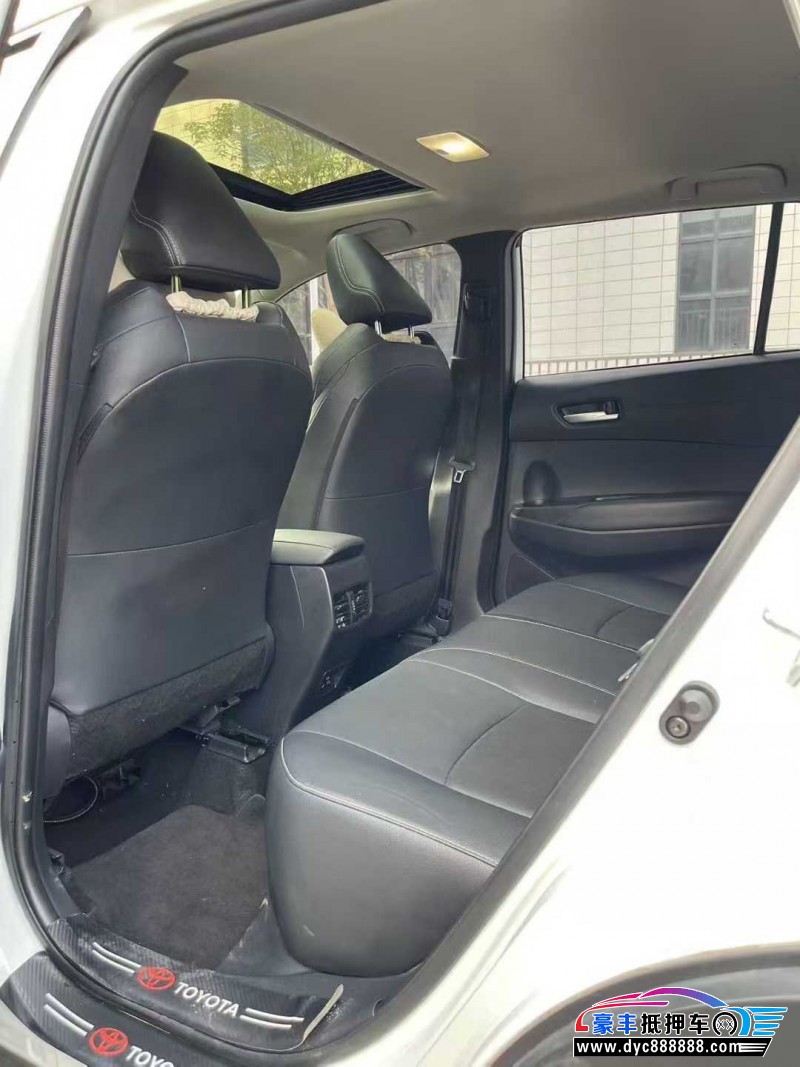 24年丰田锋兰达轿车抵押车出售