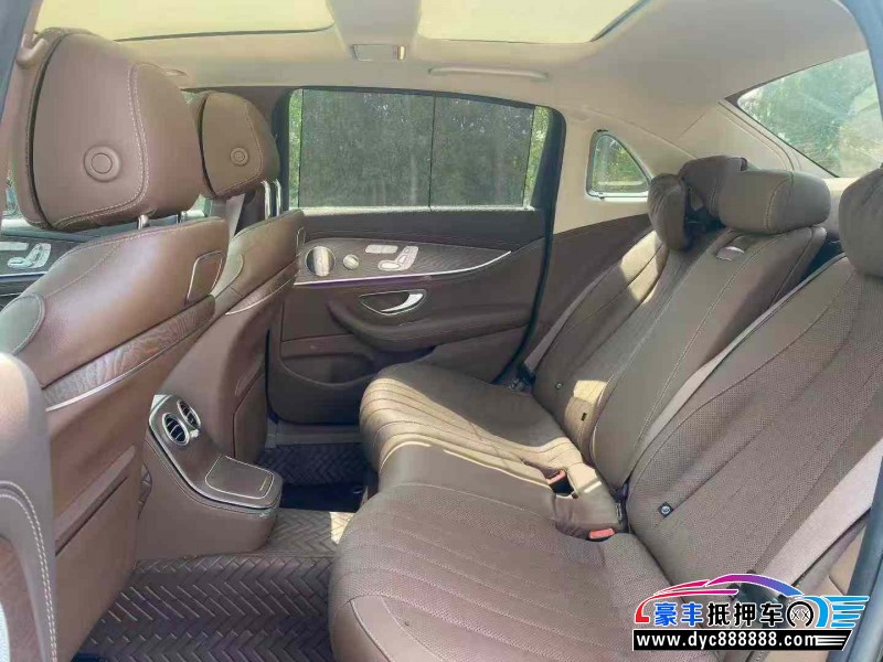 21年奔驰E级轿车抵押车出售