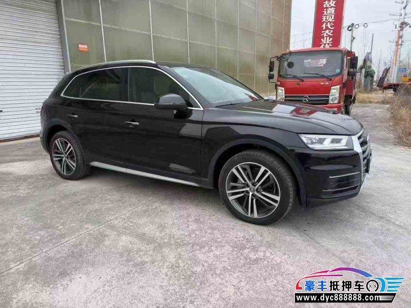18年奥迪Q5轿车抵押车出售