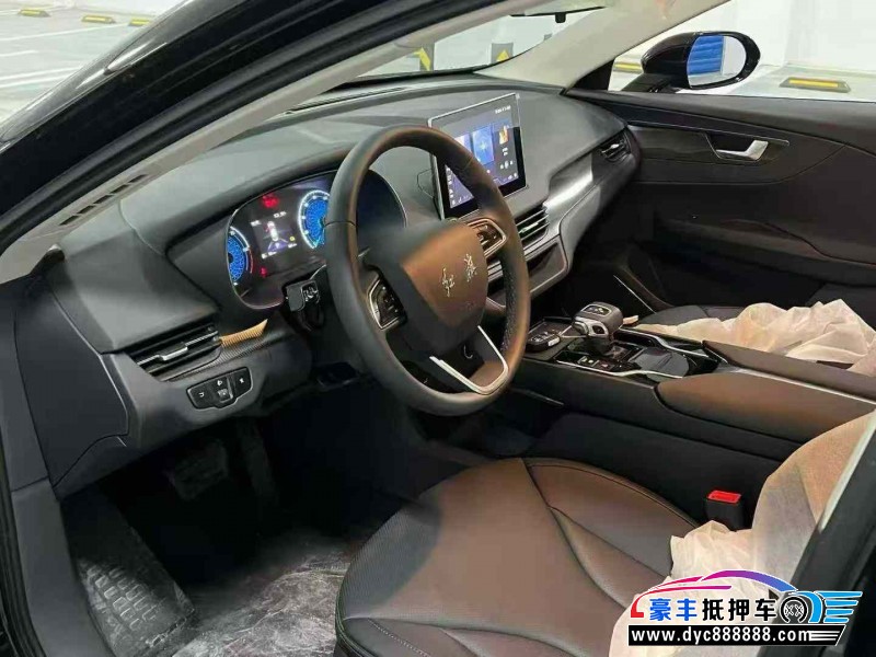 25年红旗EQM5轿车抵押车出售