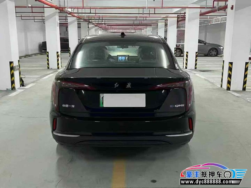 25年红旗EQM5轿车抵押车出售