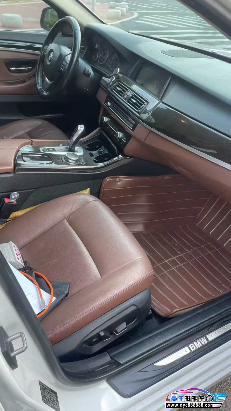 15年宝马5系轿车抵押车出售