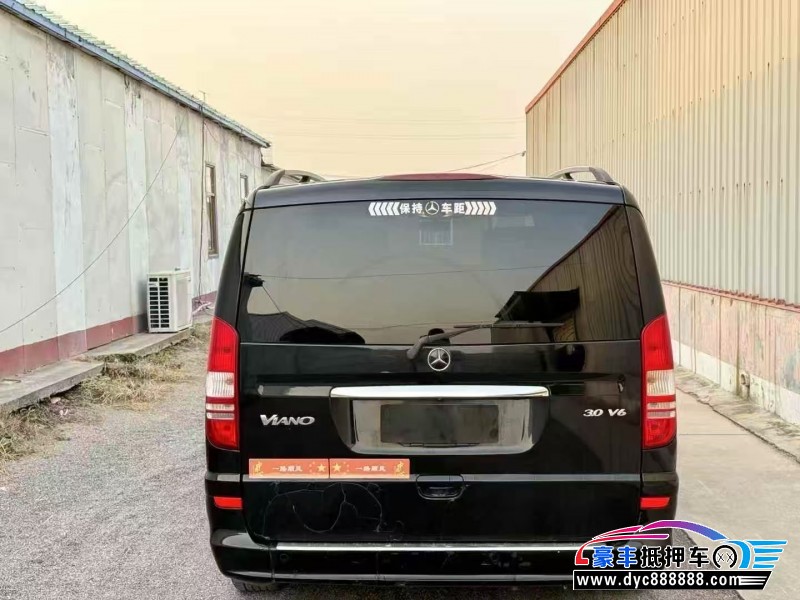 16年奔驰唯雅诺MPV抵押车出售