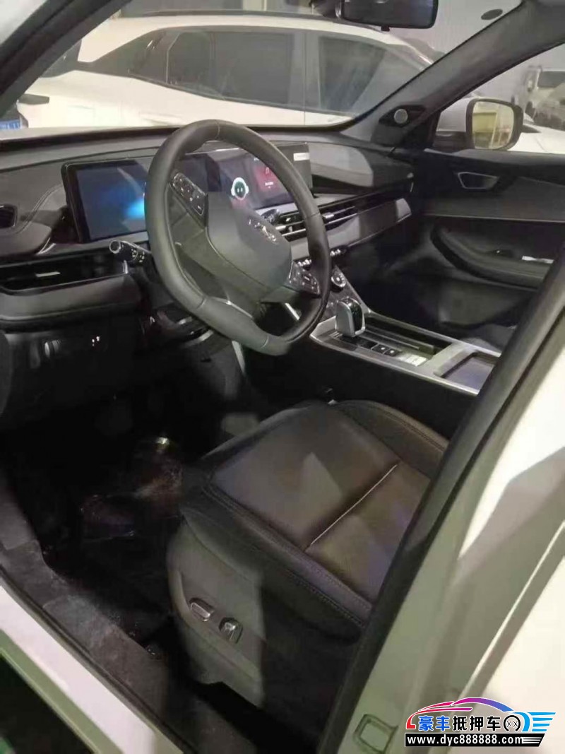 25年奇瑞瑞虎7轿车抵押车出售